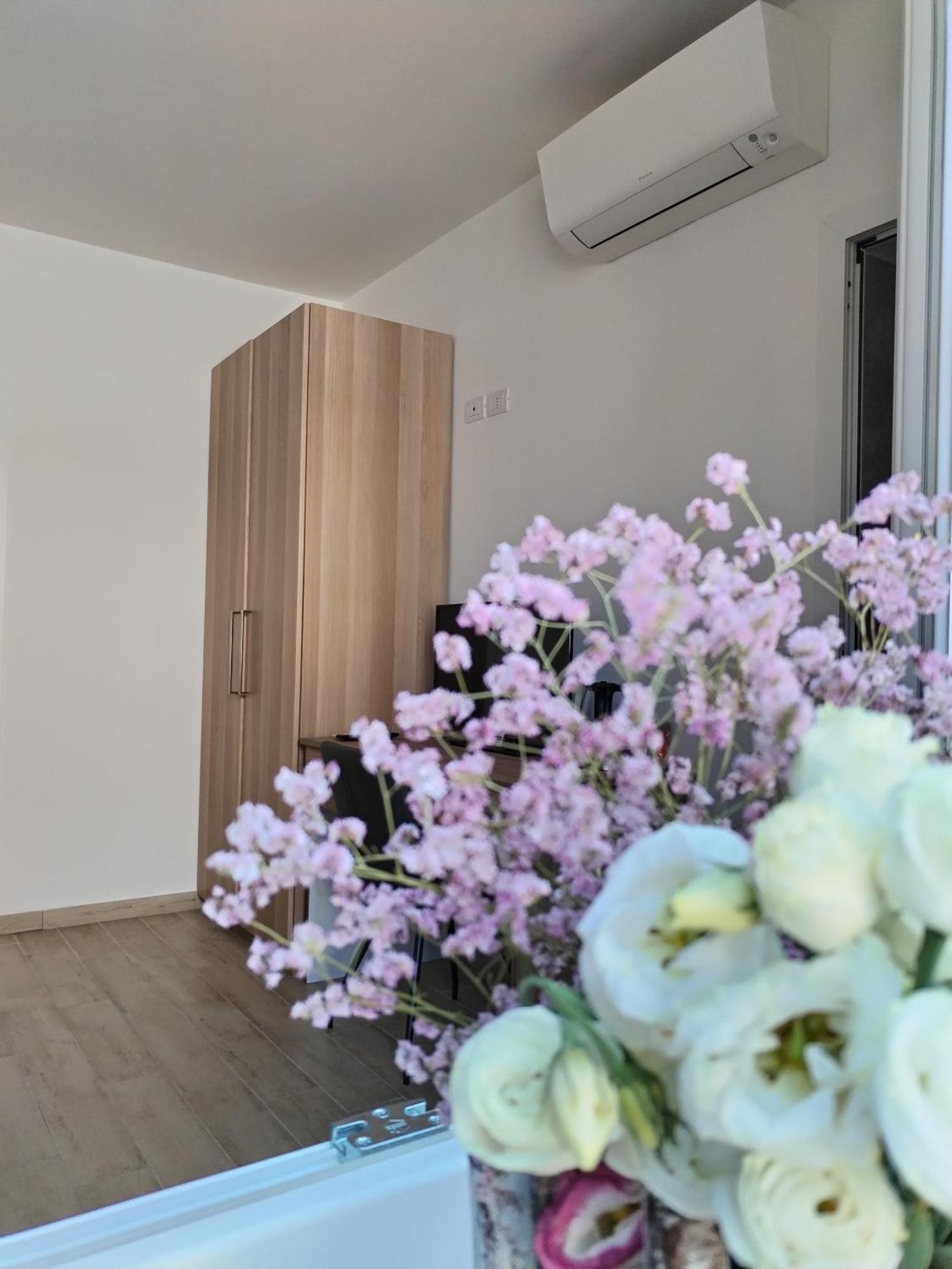 Arcobaleno Rooms Mestre-Venezia Bagian luar foto